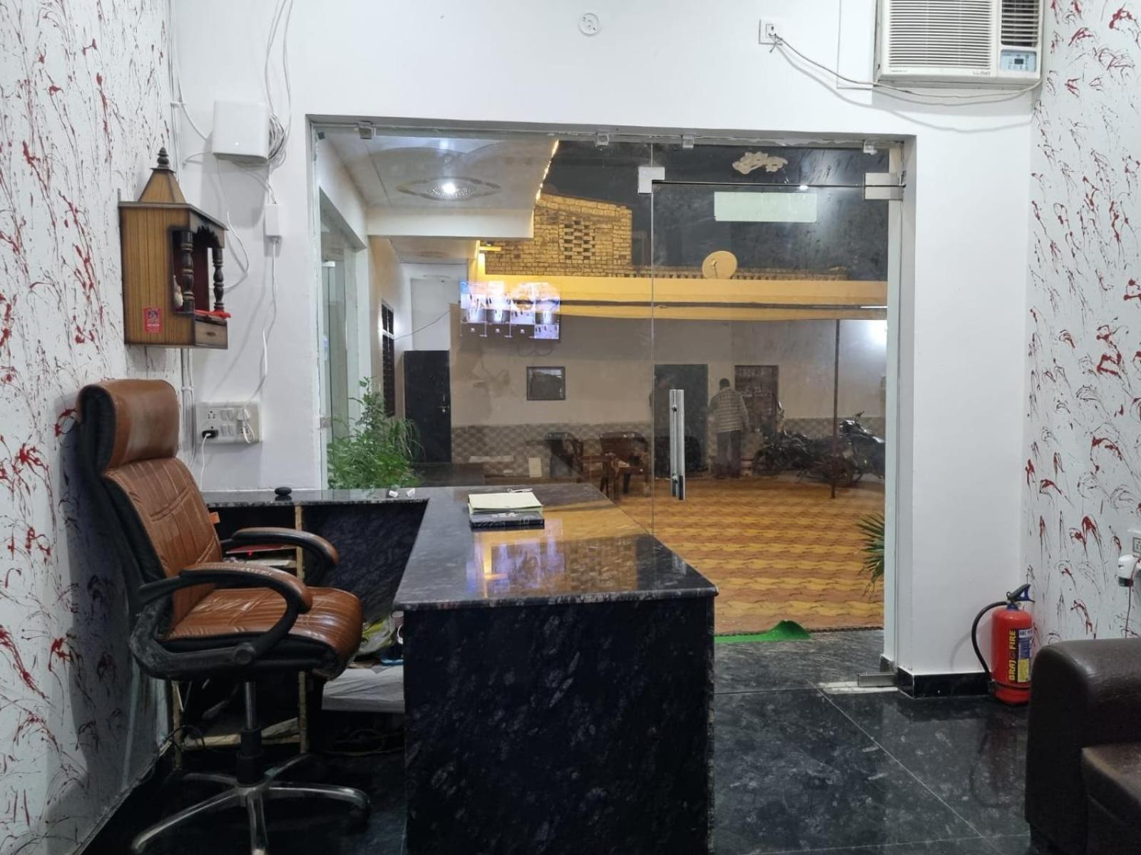 Vrindavan Bhakti Bhavan- Near Prem Mandir By Mukund酒店 外观 照片